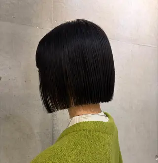 ショート カラー ヘアアレンジ ボブ艶モテカラー🫧 カリンのヘアスタイル