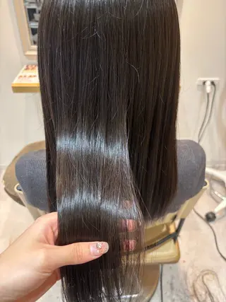 ロング カラー 鈴木 紅寧のヘアスタイル