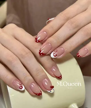 ネイル MQueen ネイルサロンのネイルデザイン
