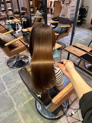 ロング 金 春江のヘアスタイル