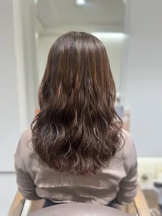 セミロング 大人可愛い♡コテ巻き パーマ🌼杉田 萌恵のヘアスタイル
