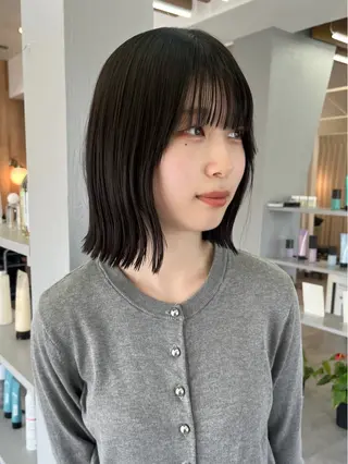 ミディアム カラー 駒場 まといのヘアスタイル