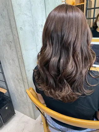 セミロング カラー 似合う髪型見つけます AYAKAのヘアスタイル