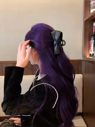 ロング カラー ラベンダー💜 グレージュ🩶のヘアスタイル