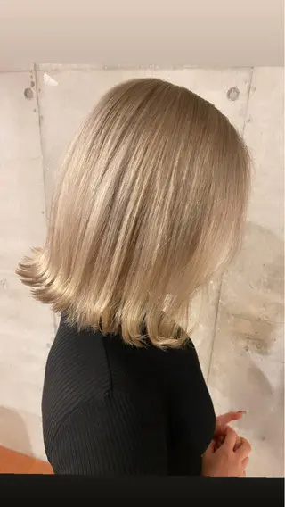 ショート 💛ブリーチカラー /ブリーチ縮毛💛のヘアスタイル