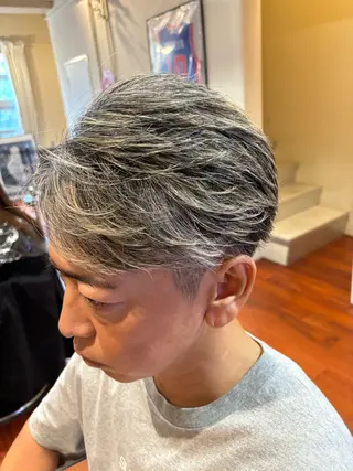 ショート カラー メンズ CAMUE代表 Masaのヘアスタイル