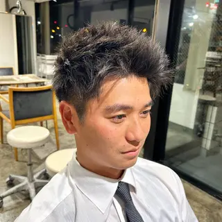 ショート パーマ メンズ 癖毛/フェザーパーマ 曲がる縮毛矯正/森岡のヘアスタイル