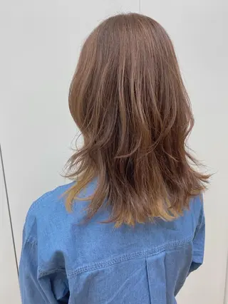 ロング アクイールグラッセ 滝村のヘアスタイル