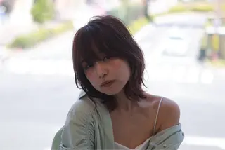 ミディアム 中津/似合わせカット /美馬本紅亜のヘアスタイル