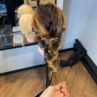 ロング 檜谷 晴　顔周りカットのヘアスタイル