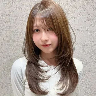 ロング カラー 興津/韓国レイヤー ダブルカラー美髪縮毛のヘアスタイル