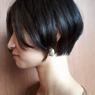 ショート カラー 武川 楓のヘアスタイル