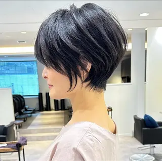 ショート カラー 大人可愛いショート/ 小顔/絶壁解消/荒砂のヘアスタイル