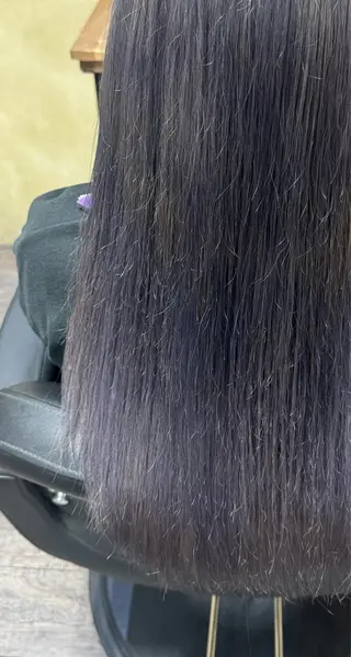 セミロング カラー 艶カラー🎀 YUUKAのヘアスタイル
