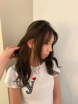ロング カラー 志柿 虹花のヘアスタイル