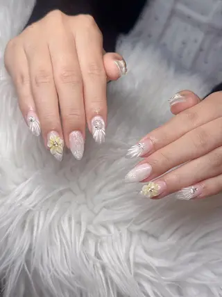 ネイル Lee Nailsのネイルデザイン