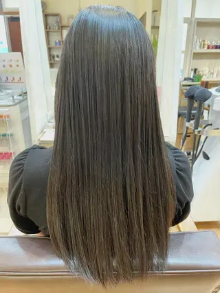 ロング 梶谷 和希のヘアスタイル