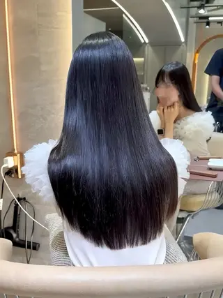 ロング 縮毛矯正Rina🩶 銀座のヘアスタイル