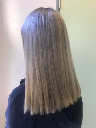 ロング miu （ミユ）のヘアスタイル