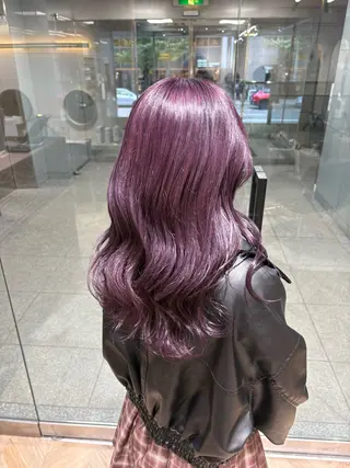 ロング 🩶ハイトーン🖤 URARAのヘアスタイル