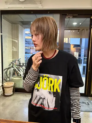 ショート カラー 千葉 郁也のヘアスタイル