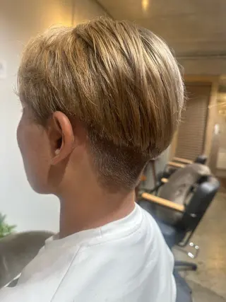 カラー 福守 博史のヘアスタイル