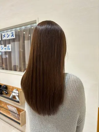 ロング 内山 亜紀のヘアスタイル