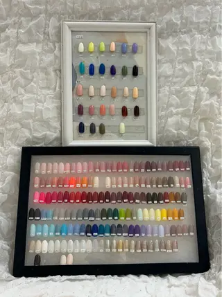 ネイル LUCULIA 三田のネイルデザイン