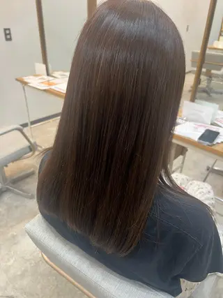 カラー 津田 幸穂のヘアスタイル