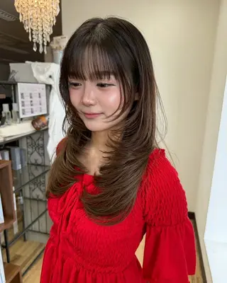 セミロング 赤嶺 雅姫のヘアスタイル