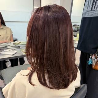 ミディアム カラー 顔周りレイヤー꙳⋆ ミディアム⌇SAKIのヘアスタイル