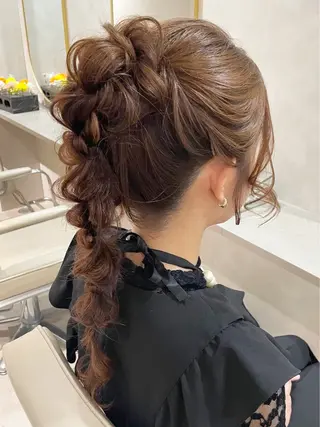 ヘアアレンジ 【CURE】 🩶ICHIKAWAのマツエク・マツパデザイン