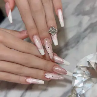 ネイル Luna Gladeのネイルデザイン