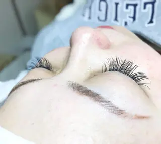 ロング カラー パーマ ヘアアレンジ メンズ キッズ ネイル マツエク・マツパ brille ~eyelash~のヘアスタイル