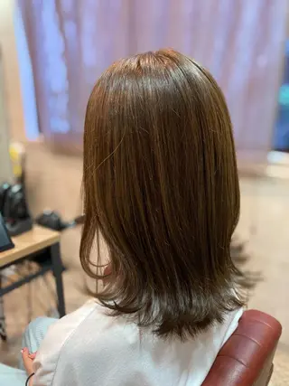 セミロング カラー ERIKO Tのヘアスタイル