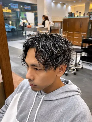 カラー パーマ メンズ メンズ髪のお悩み 解決　TUMのヘアスタイル