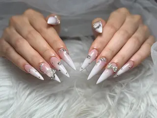 ネイル Cloudy Chan Nailのネイルデザイン