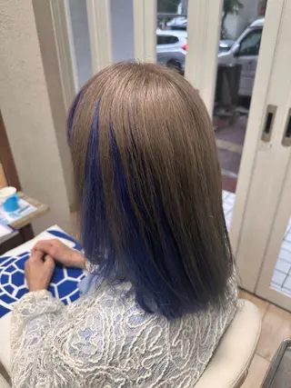 セミロング 阿部 美咲のヘアスタイル