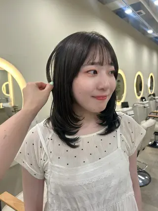 ミディアム カラー 透明感カラー レイヤー/むつきのヘアスタイル