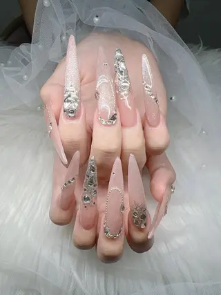 ネイル Lee Nailsのネイルデザイン