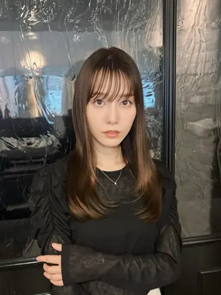 セミロング 🟡表参道ABBEY Hiroのヘアスタイル