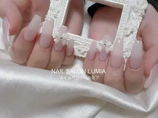ネイル ネイルサロン ルミア Lumia 店長施術のネイルデザイン