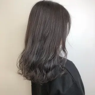 セミロング カラー 【透明感、艶髪】西村 有司のヘアスタイル