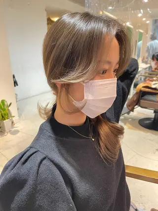 セミロング レイヤーカット 小山 悠のヘアスタイル