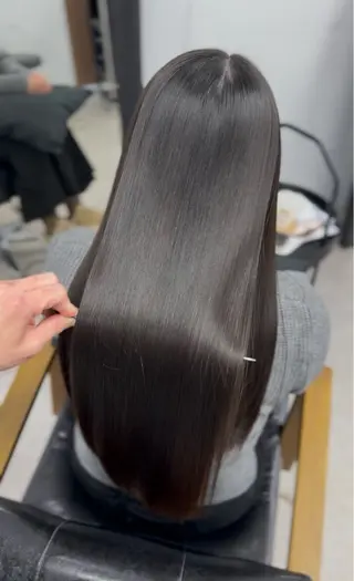 ロング darts リョウのヘアスタイル