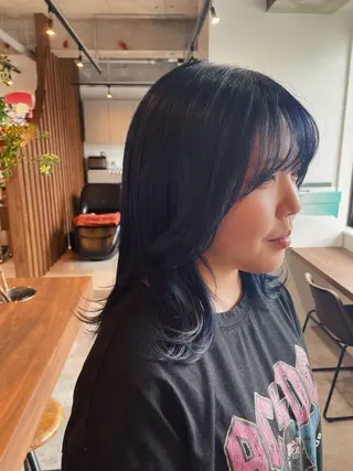 ミディアム カラー 🫧 momokaのヘアスタイル
