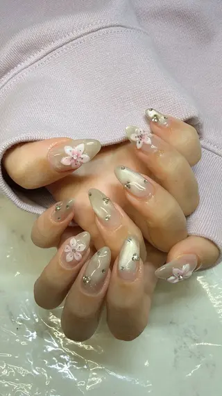 ネイル ✨アン ミユ✨のネイルデザイン