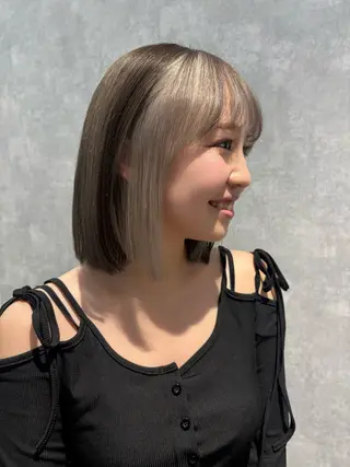 ショート 🌐NATSUMI 🌐【寒色カラー】のヘアスタイル