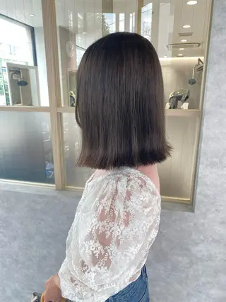 カラー outil mireiのヘアスタイル