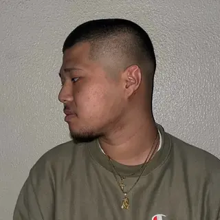 メンズ 志村 シュンスケのヘアスタイル